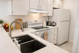 3221 Beneva Rd, Sarasota, FL 34232 - Photo 6