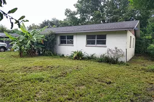 5731 7th St E, Bradenton, FL 34203 - Photo 1