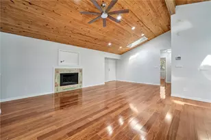 631 Harbor Ave, Ellenton, FL 34222 - Photo 10