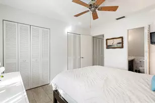 2753 Golf Course Dr, Sarasota, FL 34234 - Photo 18