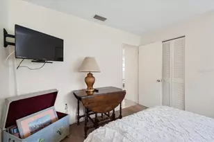 2753 Golf Course Dr, Sarasota, FL 34234 - Photo 22