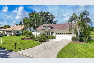 4415 Highland Oaks Circle, Sarasota, FL 34235 - Photo 2