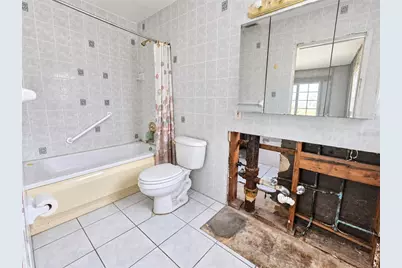 13401 1st Street E, Madeira Beach, FL 33708 - Photo 30