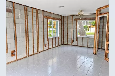 13401 1st Street E, Madeira Beach, FL 33708 - Photo 20