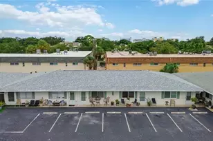 525 Manatee Ct, Venice, FL 34285 - Photo 26