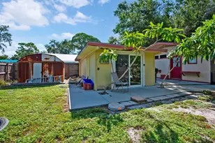 2837 Forest Ln, Sarasota, FL 34231 - Photo 24