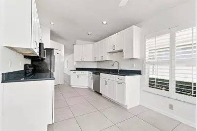 3248 Gulf Watch Court, Sarasota, FL 34231 - Photo 12