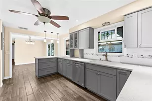 3403 66th St Ct W, Bradenton, FL 34209 - Photo 10