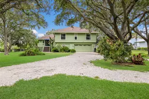 918 99th St NW, Bradenton, FL 34209 - Photo 1