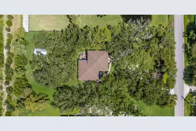 918 99th Street NW, Bradenton, FL 34209 - Photo 4
