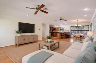 918 99th St NW, Bradenton, FL 34209 - Photo 12