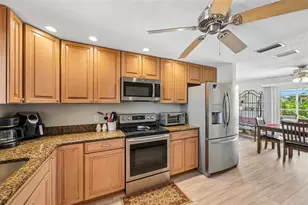 106 Algiers Dr, Venice, FL 34293 - Photo 10