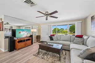 106 Algiers Dr, Venice, FL 34293 - Photo 6