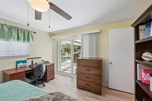 106 Algiers Dr, Venice, FL 34293 - Photo 18