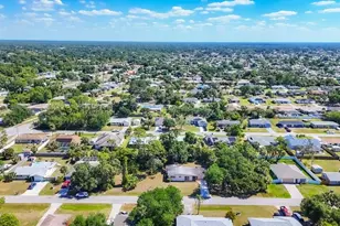 2538 Lakeshore Cir, Port Charlotte, FL 33952 - Photo 32