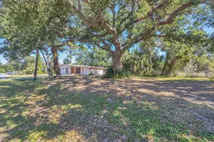 2538 Lakeshore Cir, Port Charlotte, FL 33952 - Photo 4