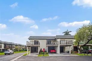 3390 Ramblewood Ct, Sarasota, FL 34237 - Photo 2