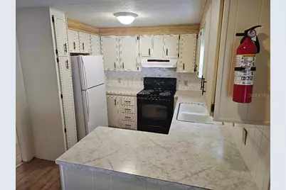 711 51st Avenue Plaza W, Bradenton, FL 34207 - Photo 2