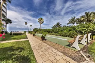 800 Benjamin Franklin Dr, Sarasota, FL 34236 - Photo 20