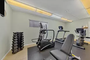 800 Benjamin Franklin Dr, Sarasota, FL 34236 - Photo 24