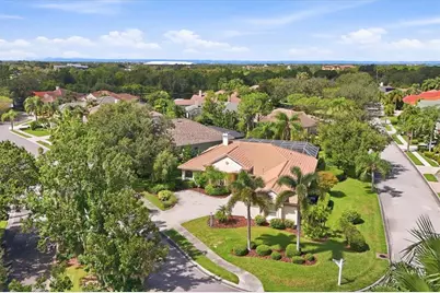 8404 Misty Morning Court, Lakewood Ranch, FL 34202 - Photo 2