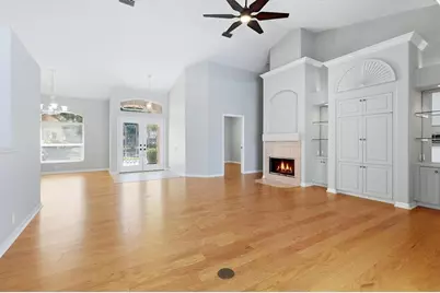 8404 Misty Morning Court, Lakewood Ranch, FL 34202 - Photo 14