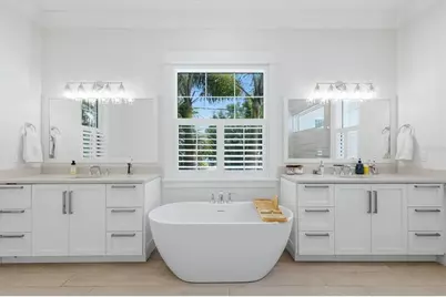 3913 Roberts Point Road, Sarasota, FL 34242 - Photo 8