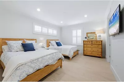 3913 Roberts Point Road, Sarasota, FL 34242 - Photo 10