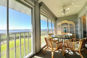 1155 Edgewater Cir, Bradenton, FL 34209 - Photo 1