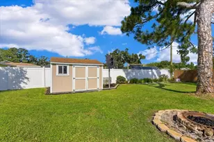 5715 29th Ave Dr E, Bradenton, FL 34208 - Photo 20