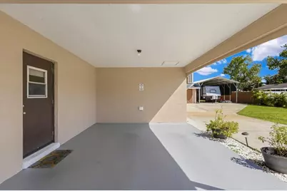 5715 29th Avenue Drive E, Bradenton, FL 34208 - Photo 8