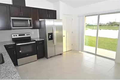 9532 Sandy Bluffs Circle, Parrish, FL 34219 - Photo 8