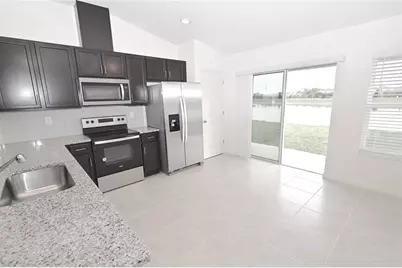 9532 Sandy Bluffs Circle, Parrish, FL 34219 - Photo 6