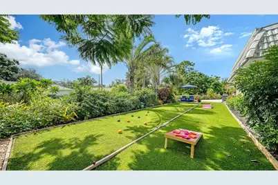 5211 Inverness Drive, Sarasota, FL 34243 - Photo 6