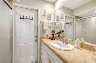 5211 Inverness Dr, Sarasota, FL 34243 - Photo 20