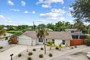 503 Casas Bonitas Pl, Nokomis, FL 34275 - Photo 4