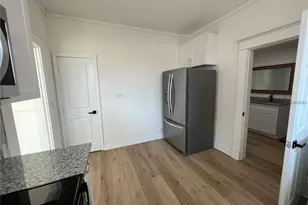 3429 37th St N, Saint Petersburg, FL 33713 - Photo 8