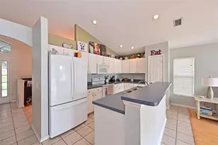 7112 49th Pl E, Palmetto, FL 34221 - Photo 8