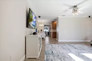 3105 Baldwin Ave, Sarasota, FL 34232 - Photo 8