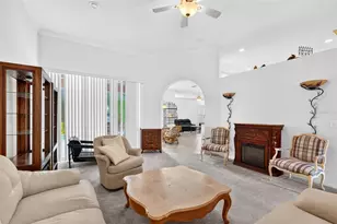 1322 Western Pine Cir, Sarasota, FL 34240 - Photo 6