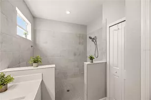 8518 St Kitts Cir, Englewood, FL 34224 - Photo 16