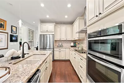 3684 Fescue Lane, Sarasota, FL 34232 - Photo 10