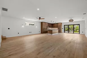 1675 5th St, Sarasota, FL 34236 - Photo 10
