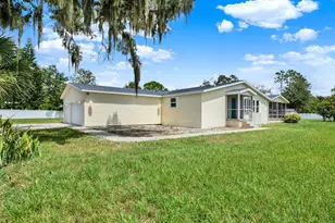 17403 Estes Rd, Lutz, FL 33548 - Photo 2