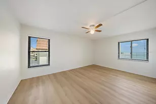 138 1st St E, Tierra Verde, FL 33715 - Photo 8