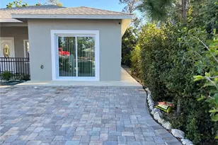1534 25th St, Sarasota, FL 34234 - Photo 4
