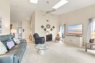 3871 Wilshire Cir W, Sarasota, FL 34238 - Photo 10