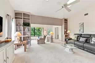 3871 Wilshire Cir W, Sarasota, FL 34238 - Photo 12
