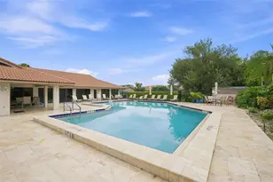 3871 Wilshire Cir W, Sarasota, FL 34238 - Photo 46
