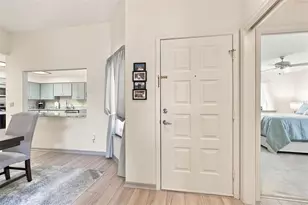 3871 Wilshire Cir W, Sarasota, FL 34238 - Photo 16